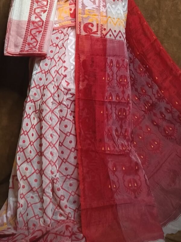 Hazar Buti Dhakai Jamdani Saree with Blouse Piece - Off White