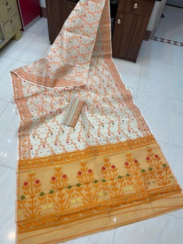 Shiuli Dhakai Jamdani Sari with Blouse Piece - White