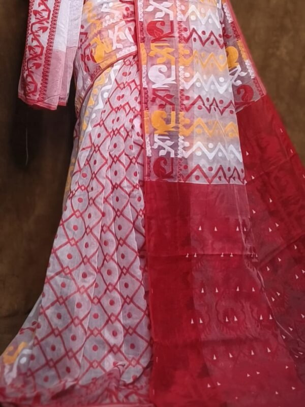 Hazar Buti Dhakai Jamdani Saree with Blouse Piece - White