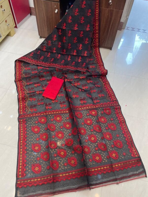 Pata Soft Dhakai Jamdani Sari with Blouse Piece - Black
