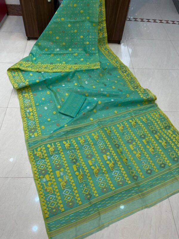 Patli Pallu Soft Dhakai Jamdani Sari with Blouse Piece - Greenish Blue
