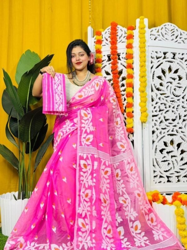 Lota Pata Soft Deep Pink Jamdani Sari