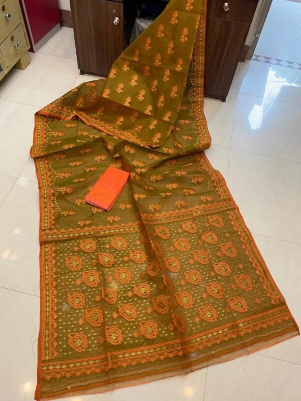 Pata Soft Dhakai Jamdani Sari with Blouse Piece - Medium Brown