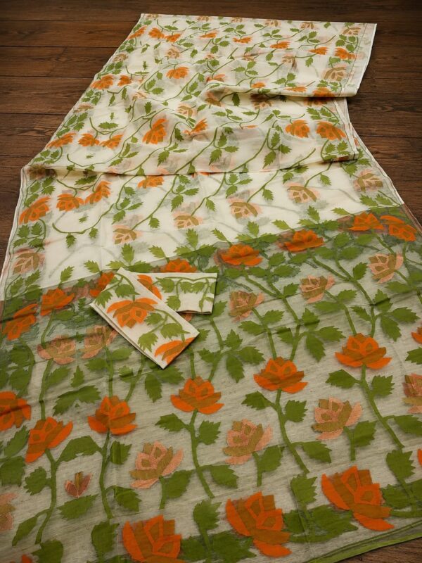 Water Lily Soft Dhakai Jamdani Saree with Blouse Piece - Off White