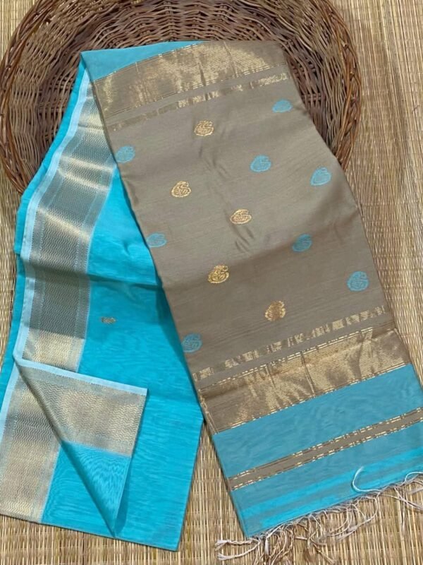 Maheshwari Design Handloom Jamdani Sari with Blouse Piece - Sky Blue