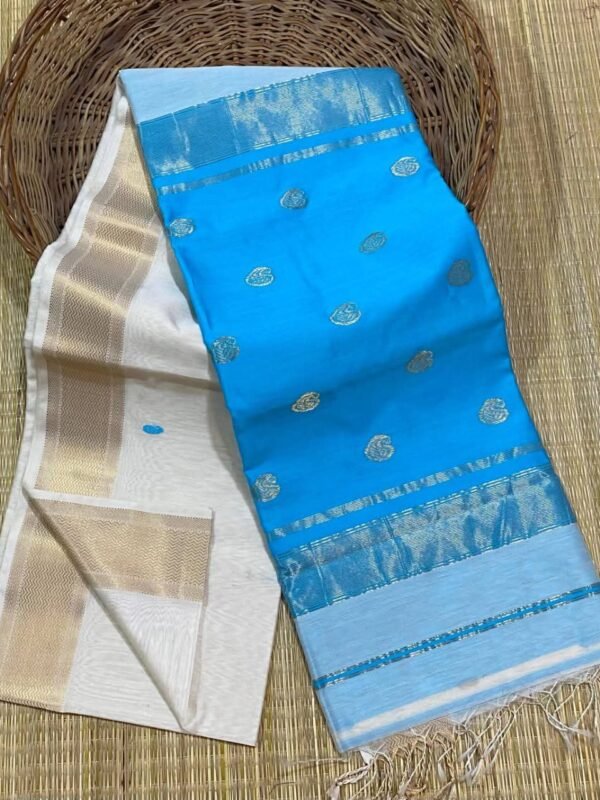 Maheshwari Design Handloom Jamdani Sari with Blouse Piece - White