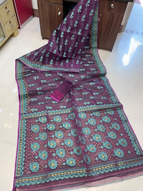 Pata Soft Dhakai Jamdani Sari with Blouse Piece - Wine Berry