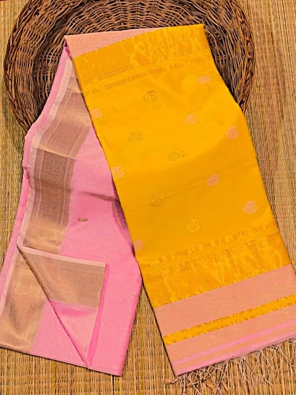 Maheshwari Design Handloom Jamdani Sari with Blouse Piece - Rose Pink