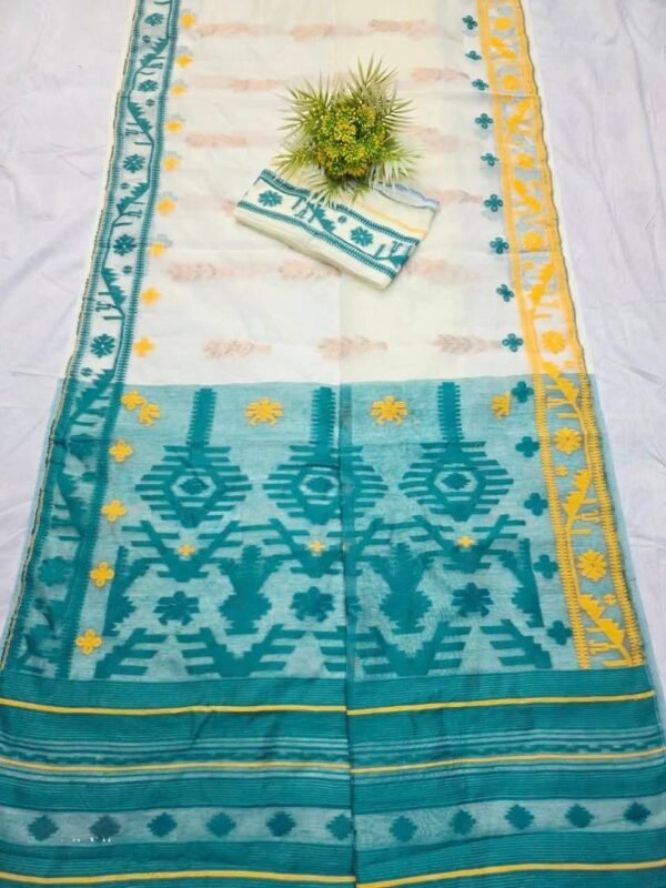 Shiuli Korat Soft Dhakai Jamdani Saree with Blouse Piece - Light Cream