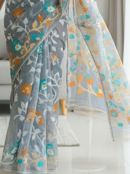 Lota Pata Soft Dhakai Jamdani Saree with Blouse Piece - Olso Grey
