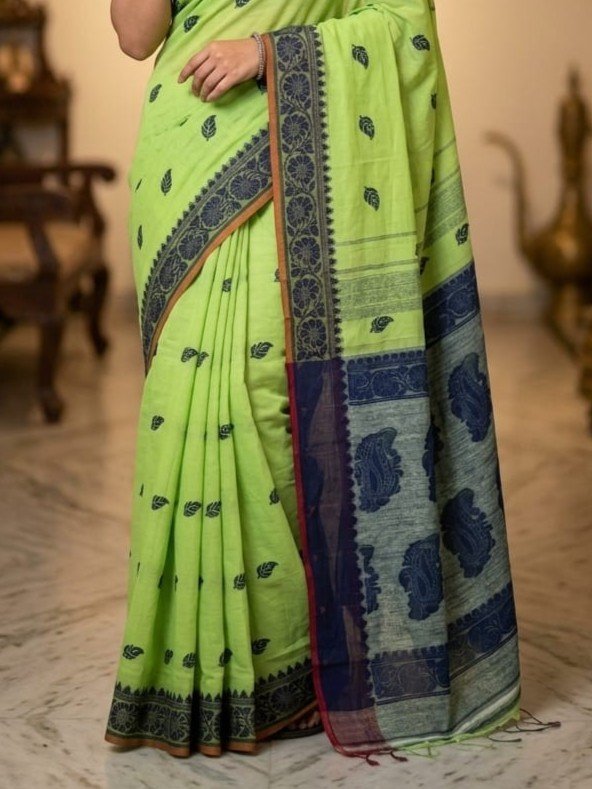 Nokshimala Design Soft Dhakai Jamdani Sari with Blouse Piece - Pale Olive Green