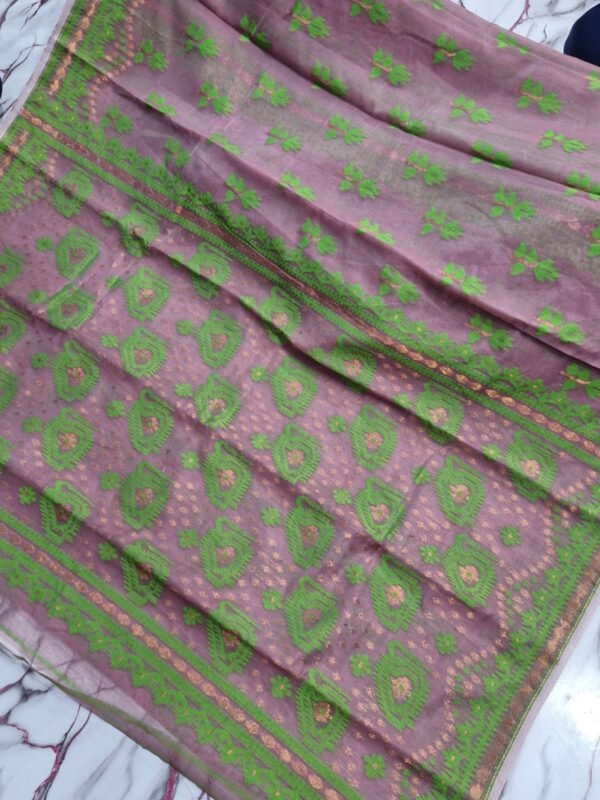 Pata Soft Dhakai Jamdani Sari with Blouse Piece - Rosy Finch