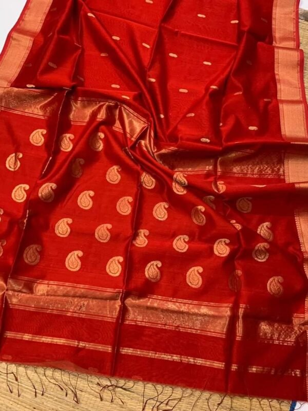 Maheshwari Design Handloom Cotton Silk Sari with Blouse Piece - Red