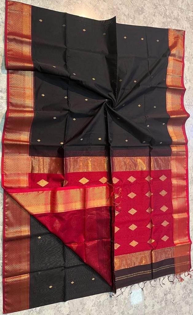Maheshwari Design Handloom Cotton Silk Sari with Blouse Piece - Black