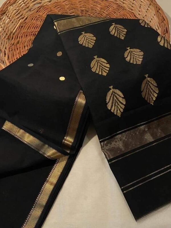 Maheshwari Design Handloom Cotton Silk Sari with Blouse Piece - Black