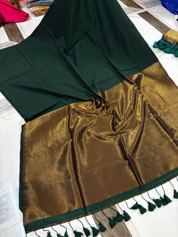 Exclusive Khadi Cotton Handloom Saree with Blouse Piece - Dark Green