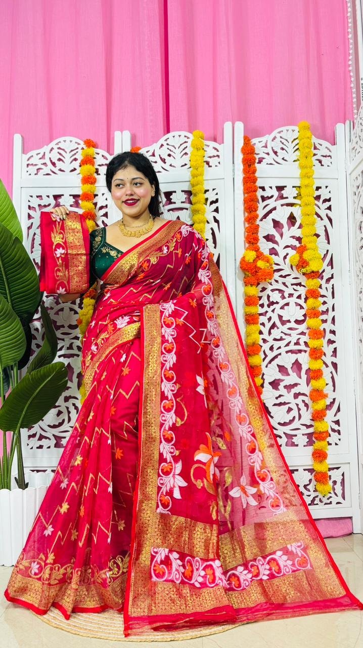 Shiuli Soft Dhakai Jamdani Sari with Blouse Piece - Rani