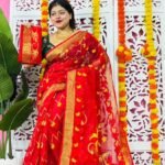 Shiuli Soft Dhakai Jamdani Sari with Blouse Piece - Red