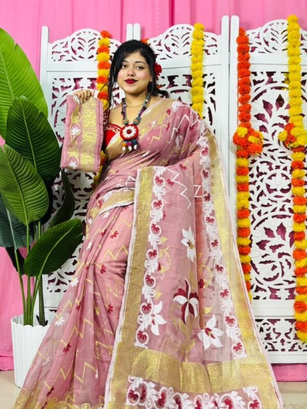 Shiuli Soft Dhakai Jamdani Sari with Blouse Piece - Rosy Brown